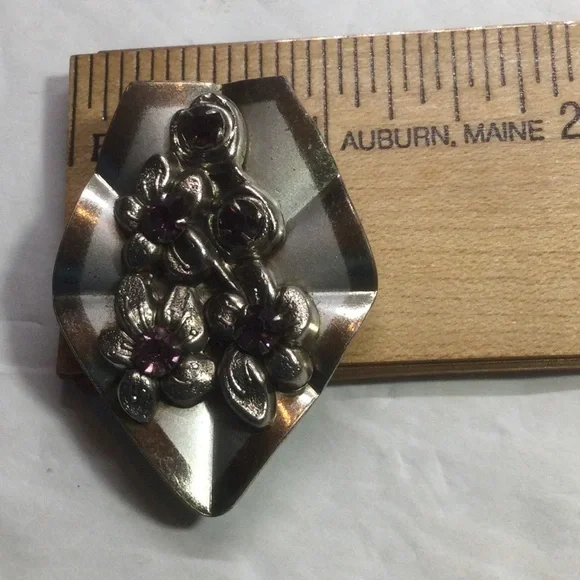Vintage Art Deco Dress Clip Silver Tone Floral Purple Rhinestones 1930s Jewelry - Picture 8 of 9